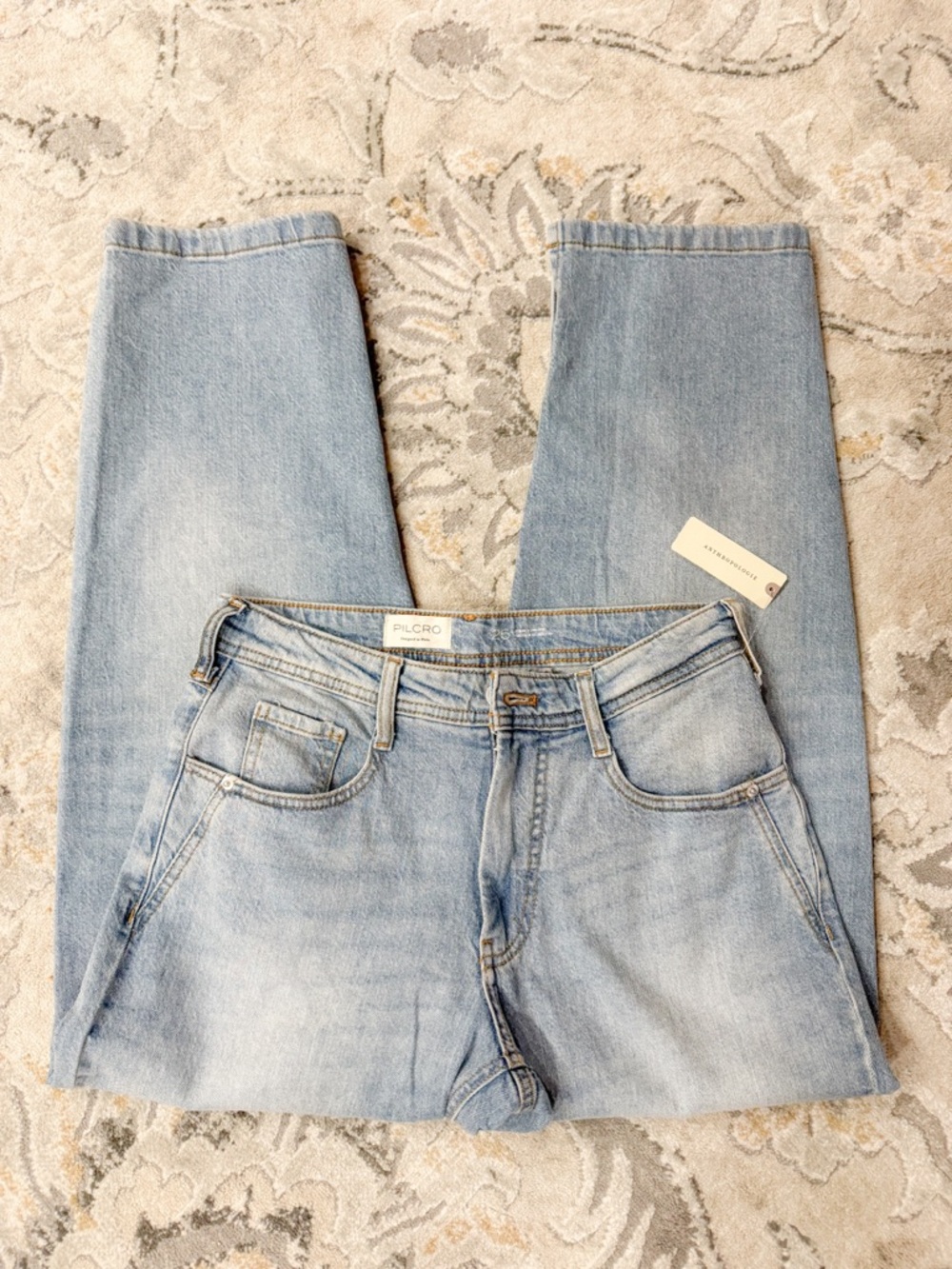 Anthropologie The Jules Mid-Rise Relaxed Straight-Leg Jeans by Pilcro - Picture 3 of 11